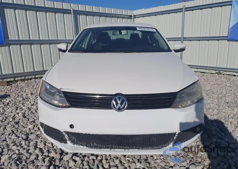 2013 Volkswagen Jetta Se z USA, uszkodzony, nr VIN 3VWDP7AJ7DM283428